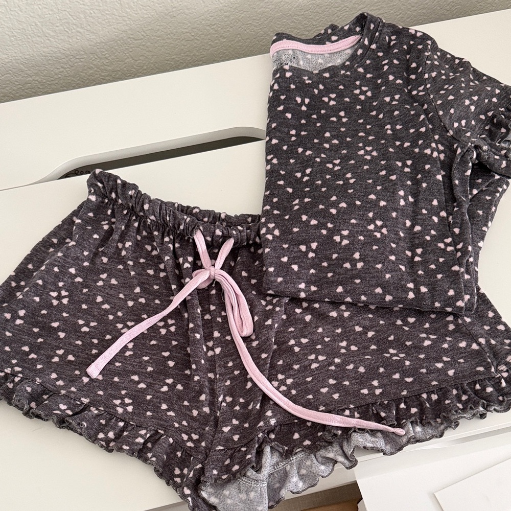 ⭐️✨3 for$20 ✨⭐️Rene Rofe Charcoal and Blush Heart Pajama Set
